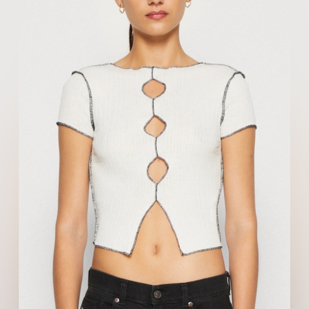BDG Urban Outfitters NWT Ivory Cut Out Piped Seam Top - Picture 1 of 6